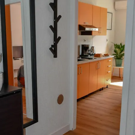 Neda Pula,near The Beach,free Parking And Wi-fi