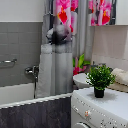 Apartment Neda Pula,near The Beach,free Parking And Wi-fi Pula