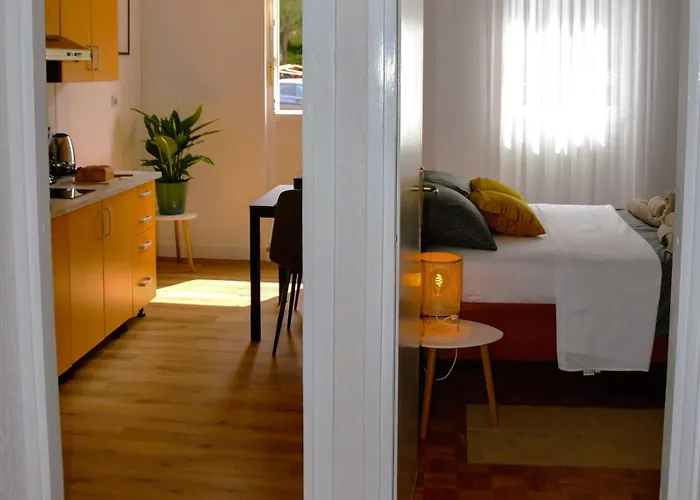 Neda Pula,near The Beach,free Parking And Wi-fi * 풀라