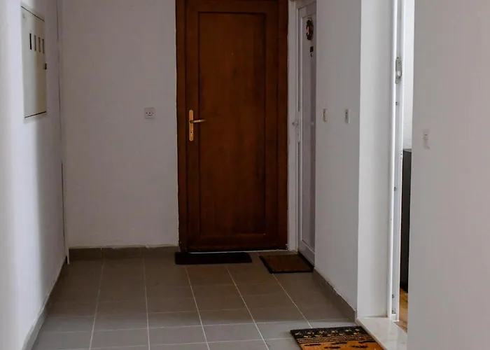 Neda Pula,near The Beach,free Parking And Wi-fi 아파트 *