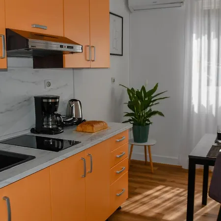 Neda Pula,near The Beach,free Parking And Wi-fi Apartman Pula